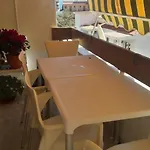 Attractive Apartment In Excellent Location