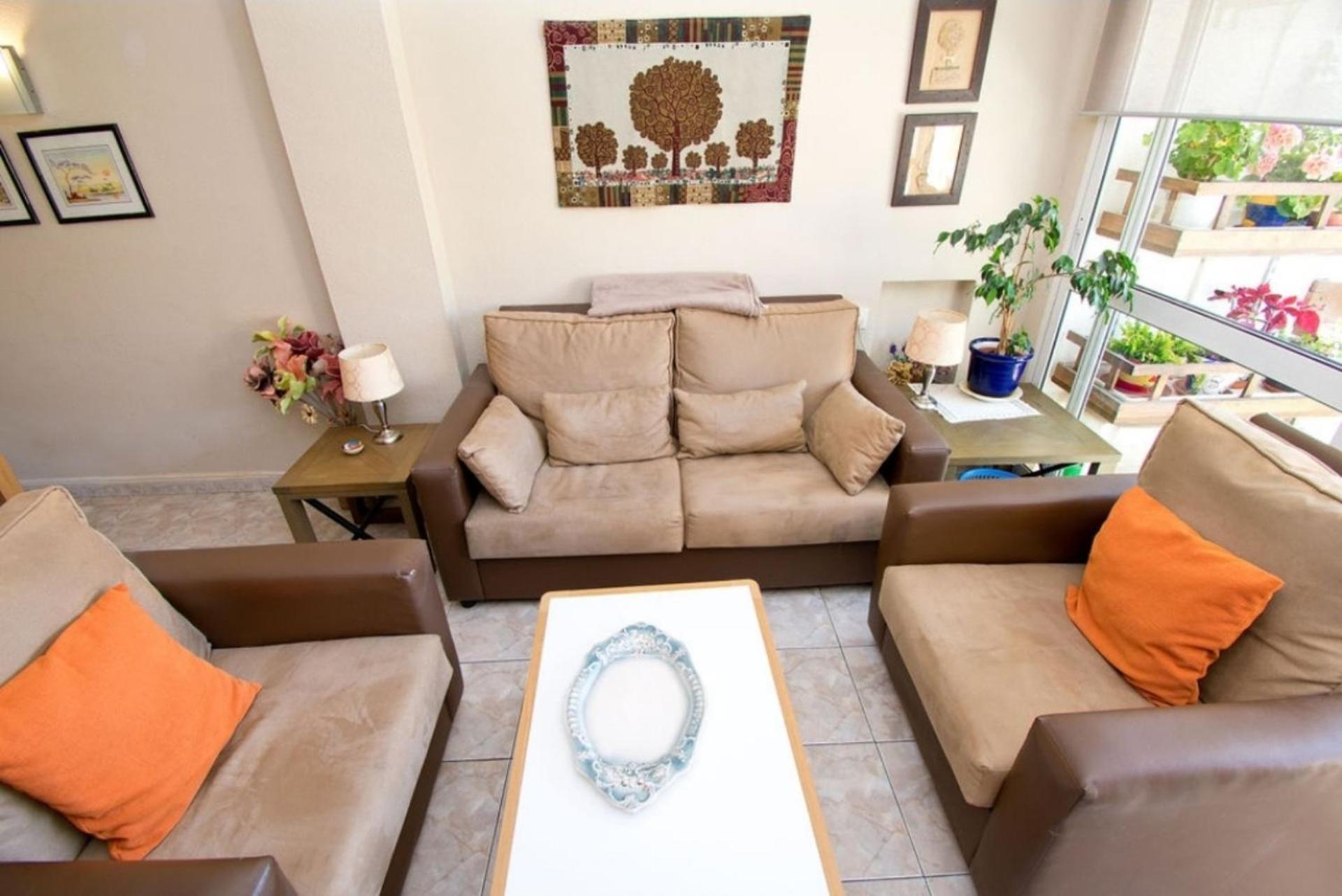 Attractive In Excellent Location Appartement *